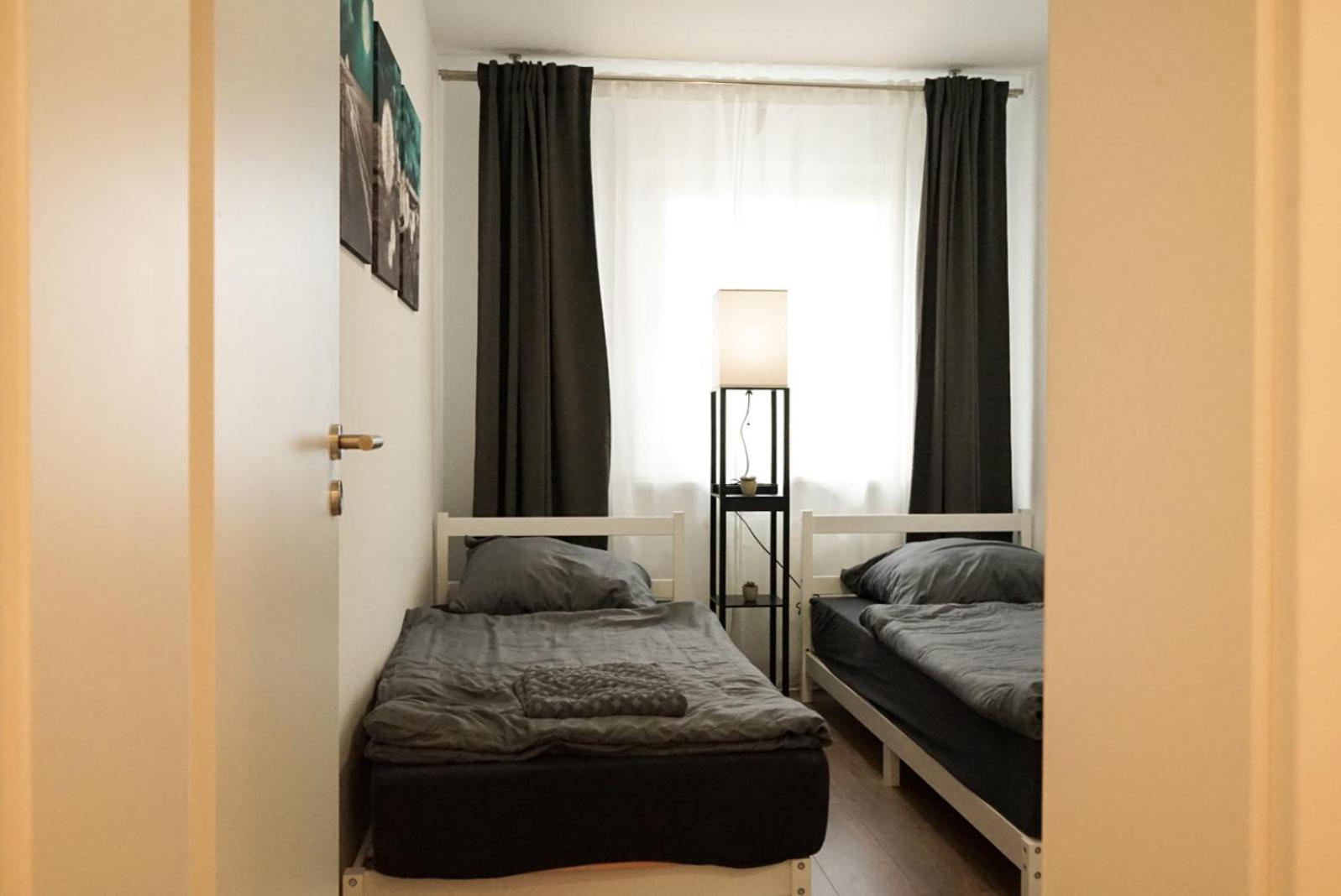 Moeblierte 3-Zimmer-Wohnung Nahe Duesseldorf In Duisburg-Sued Экстерьер фото